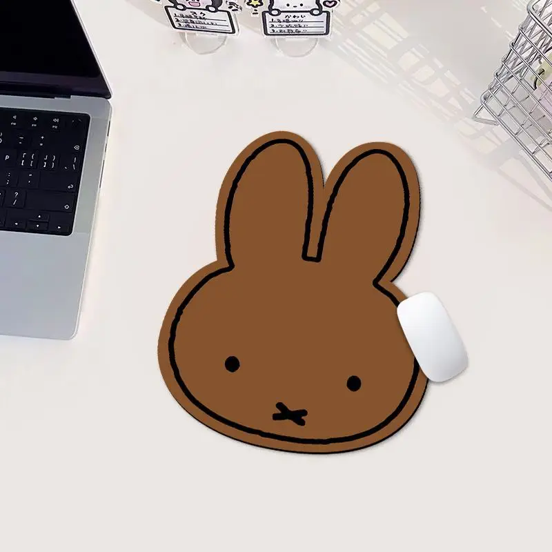 Tappetino per Mouse a Forma di - Office Furniture Brands recensione e prezzo